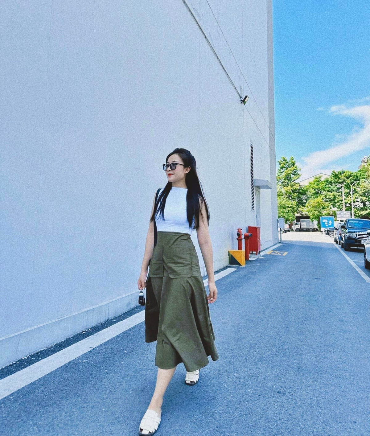 Cô hết lòng vun vén cho tổ ấm nhỏ, luôn đồng hành với chồng trong sự nghiệp sân cỏ.