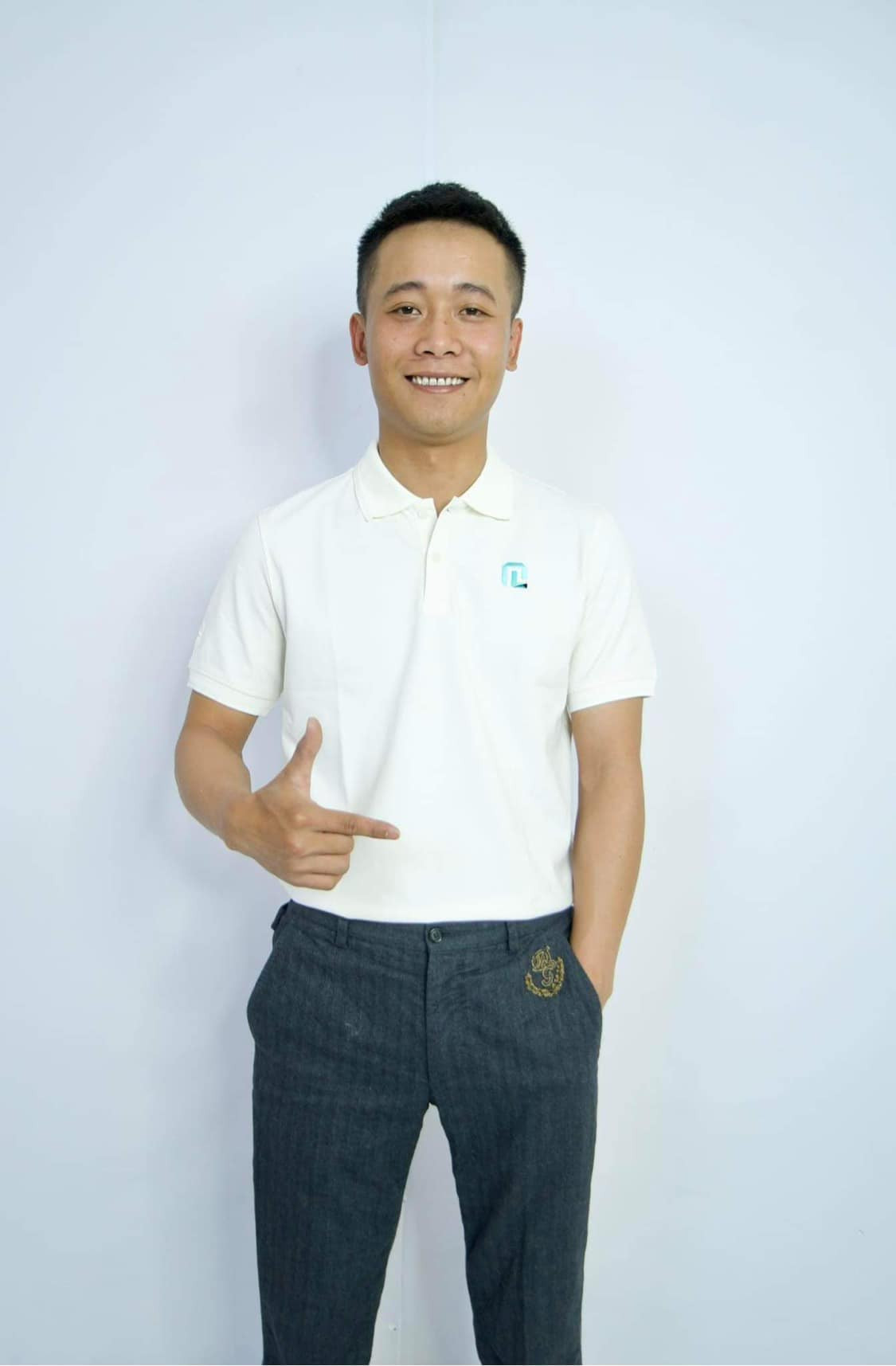 Có thể thấy, Quang Linh sở hữu khối tài sản tương đối ở tuổi 26.