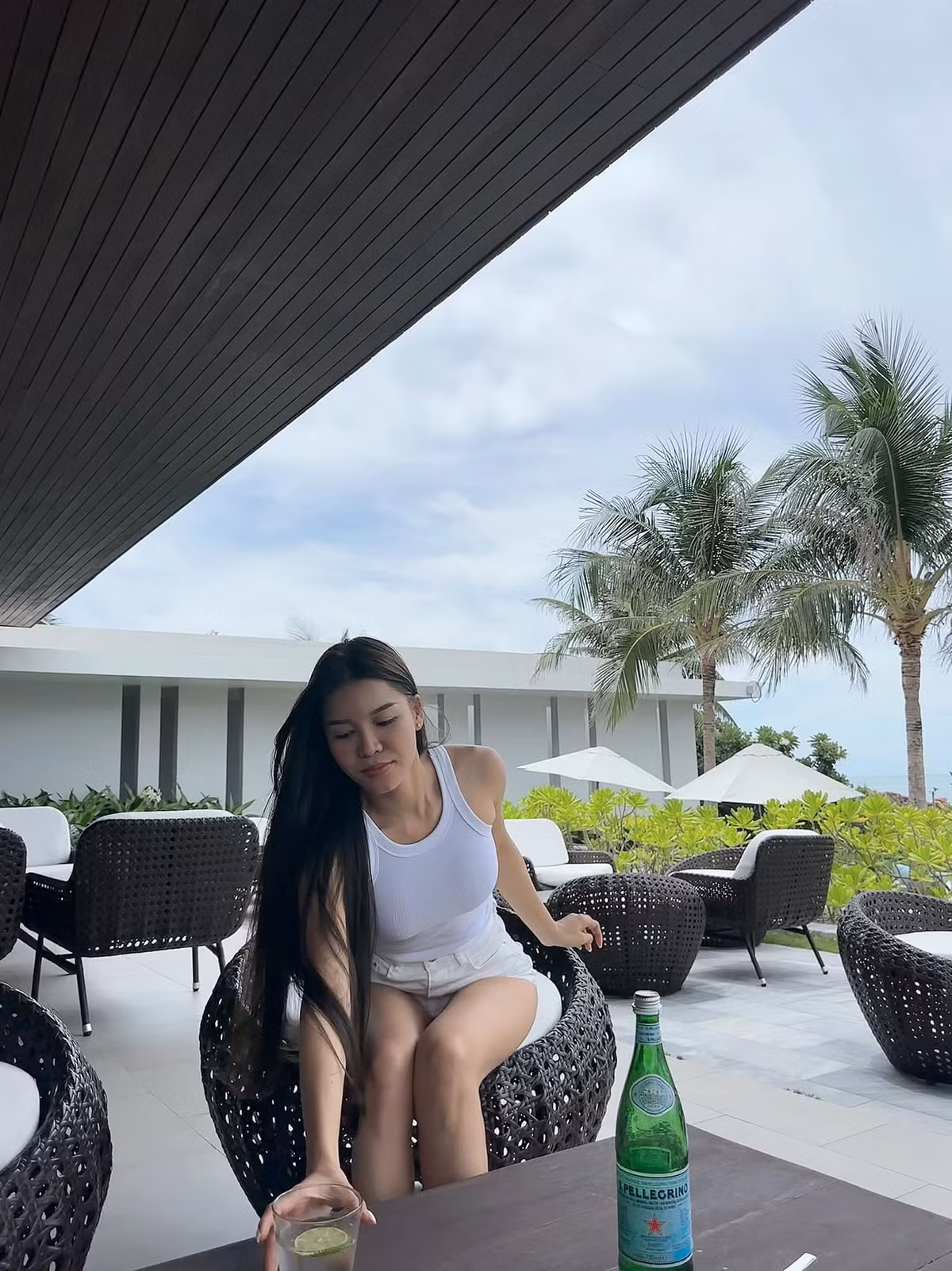 Bùi Thị Yến Xuân hiện đang làm PT ở TP.HCM, cô sống khá trầm lặng, chỉ tập trung vào công việc huấn luyện viên thể hình online.