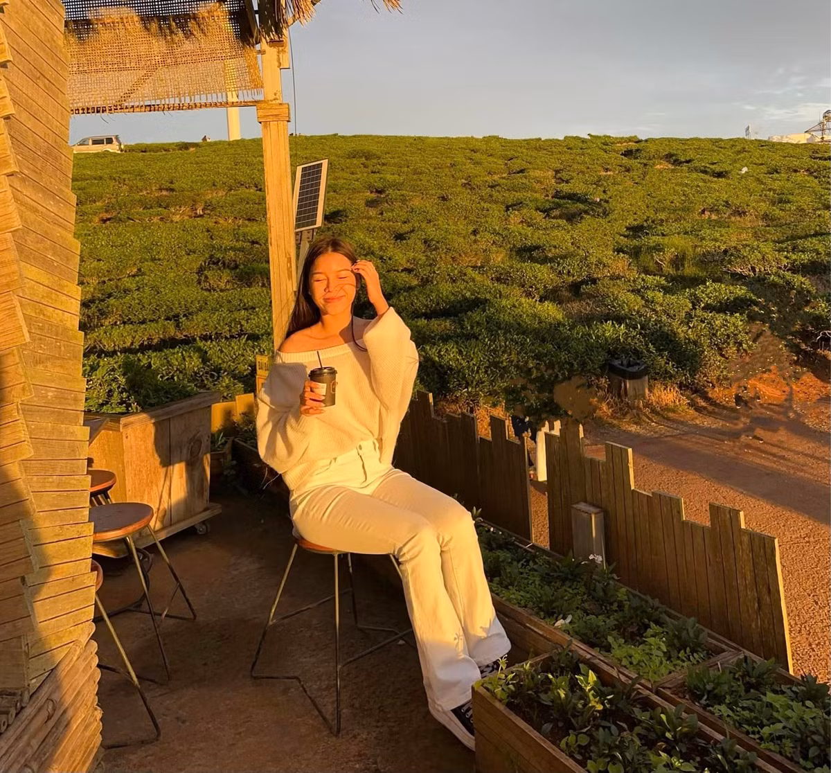 Cặp trai tài gái sắc bắt đầu công khai hẹn hò từ năm 2018 và hạnh phúc đến tận thời điểm hiện tại.