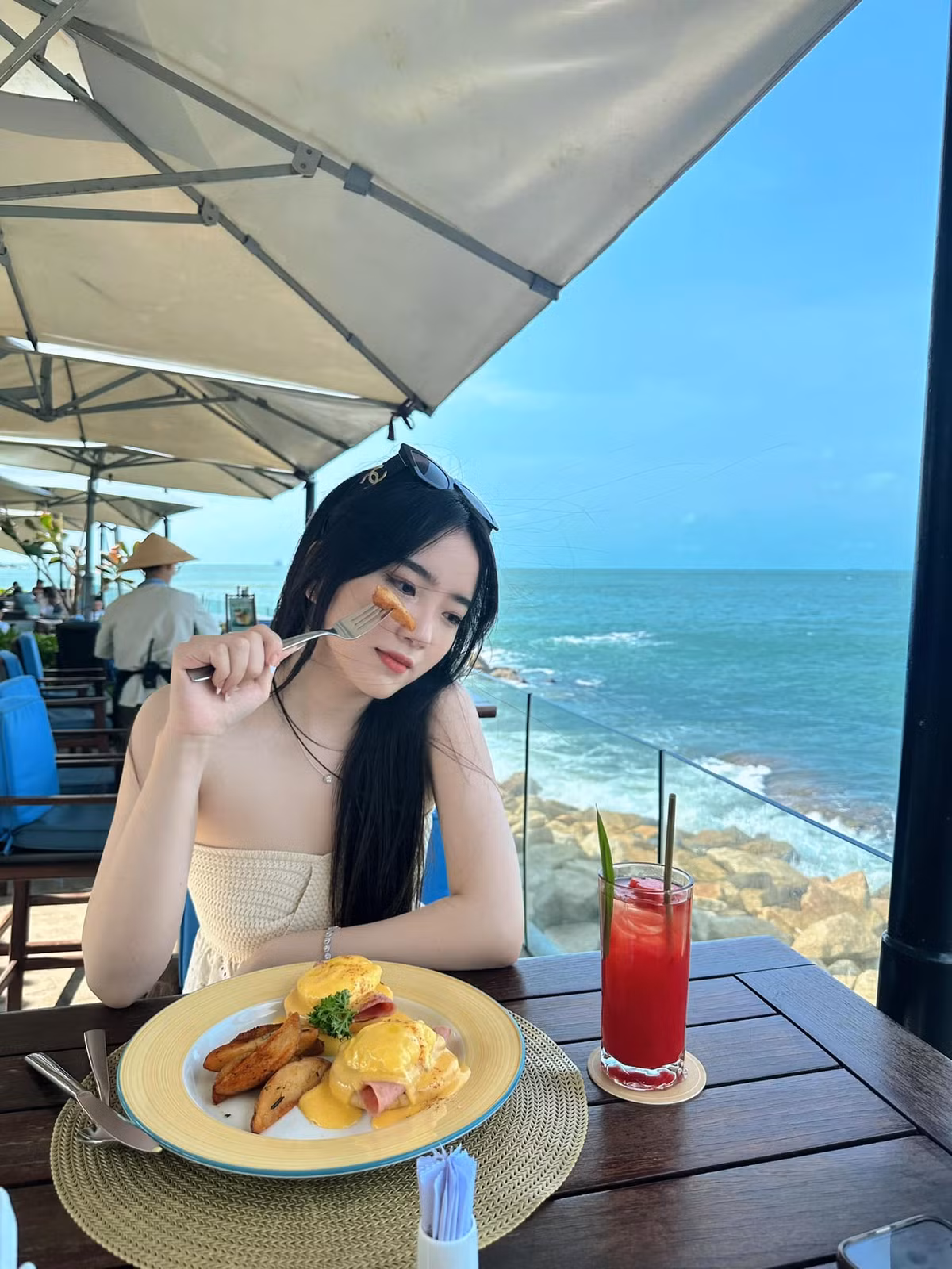 Loạt ảnh bạn gái xinh đẹp của Hồ Tuấn Tài luôn thu hút sự quan tâm lớn của các fan và bạn bè.