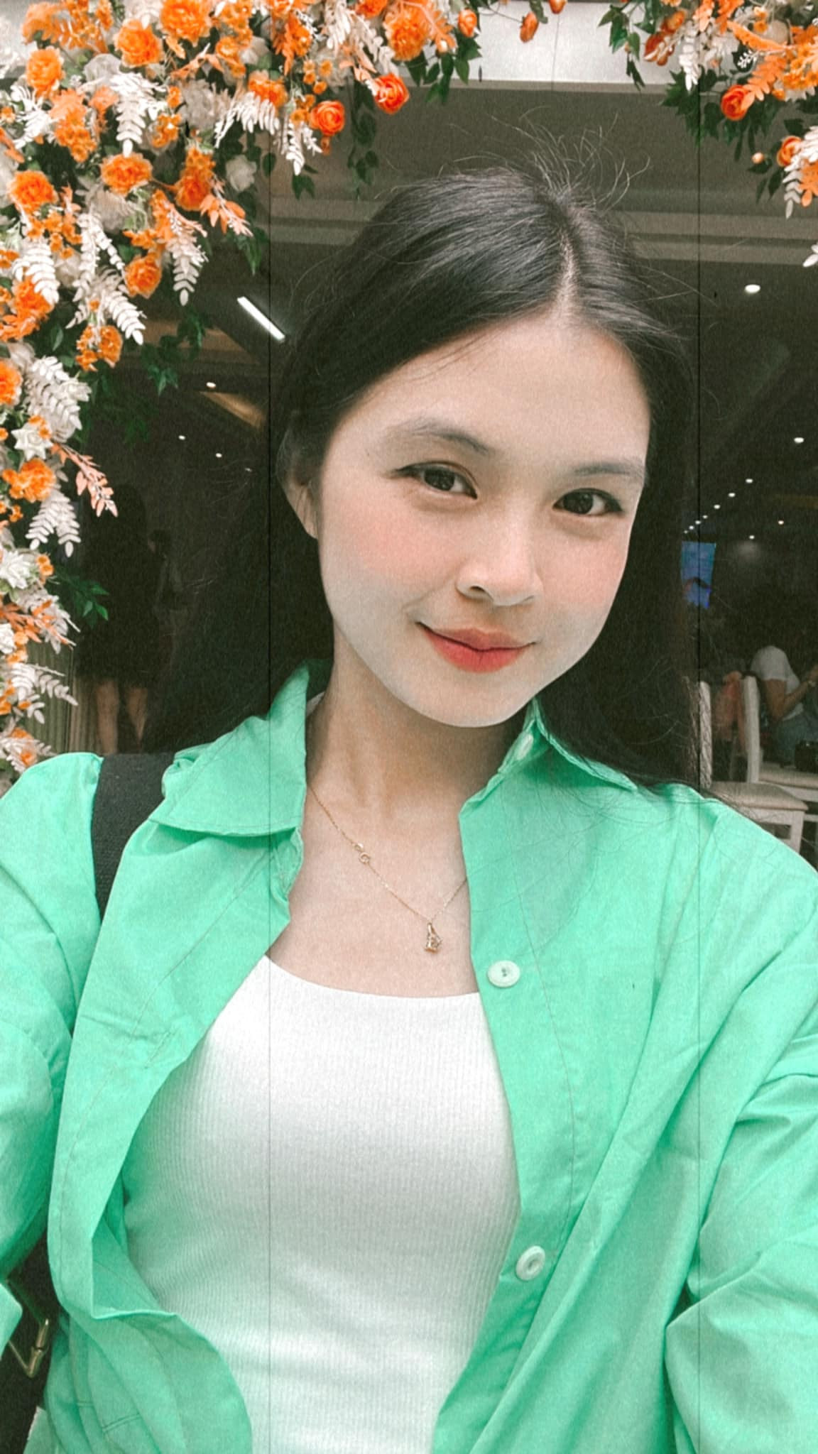 Cùng với đội trẻ CLB này, mỹ nhân Nghệ An cùng đồng đội giành chức vô địch trẻ quốc gia 2014, á quân năm 2015.