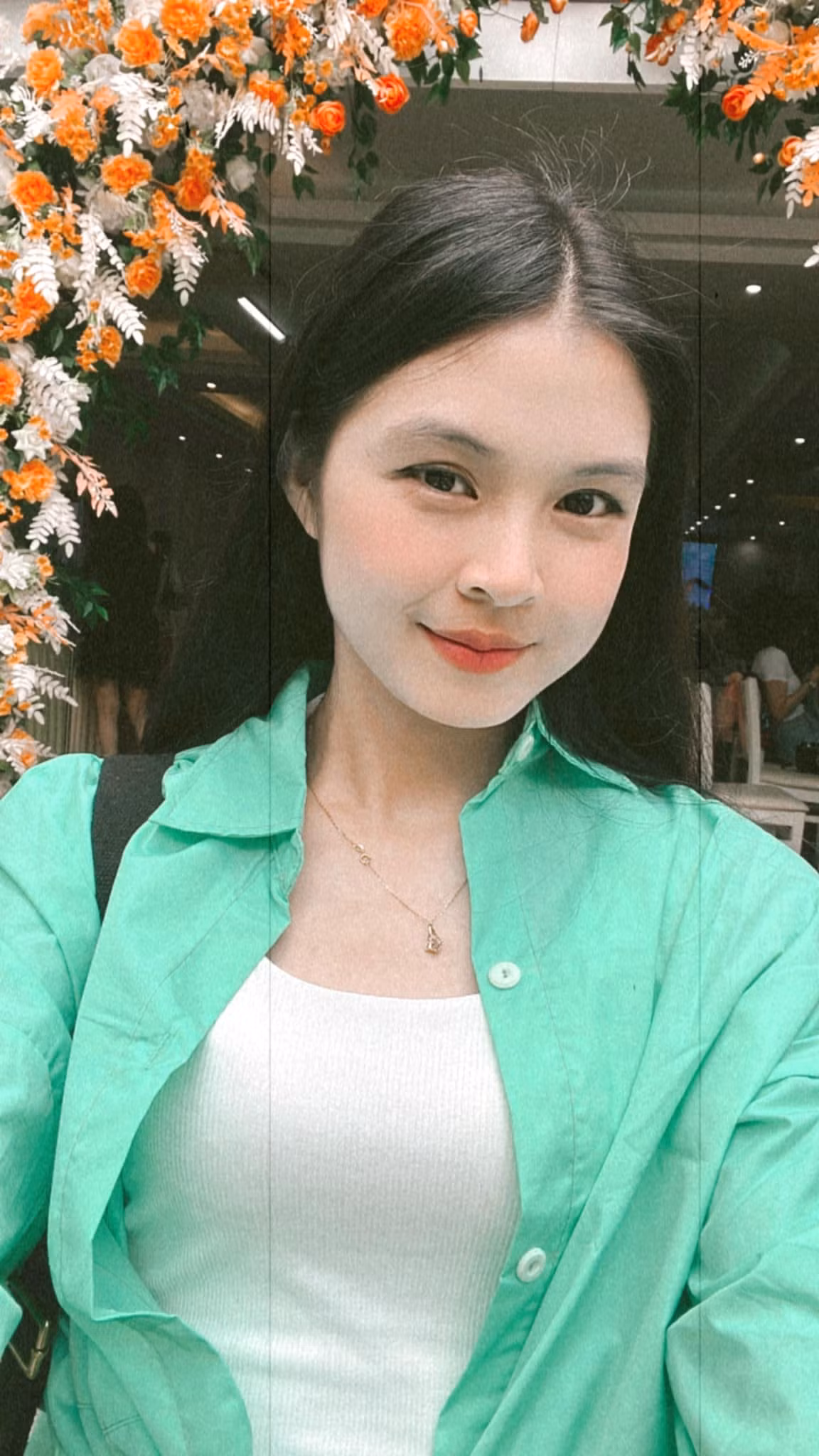 Cùng với đội trẻ CLB này, mỹ nhân Nghệ An cùng đồng đội giành chức vô địch trẻ quốc gia 2014, á quân năm 2015.