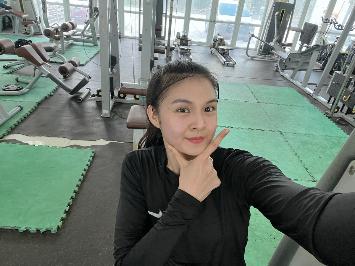 Cô hiện thu hút gần 3000 lượt theo dõi trên trang cá nhân, Ngọc thường xuyên chia sẻ những hình ảnh đời thường và nhận được sự ủng hộ lớn với cả nghìn lượt thích.