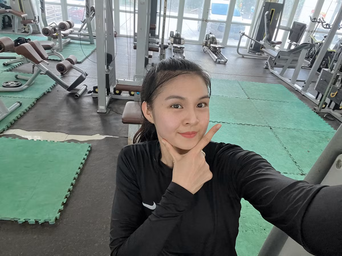 Cô hiện thu hút gần 3000 lượt theo dõi trên trang cá nhân, Ngọc thường xuyên chia sẻ những hình ảnh đời thường và nhận được sự ủng hộ lớn với cả nghìn lượt thích.