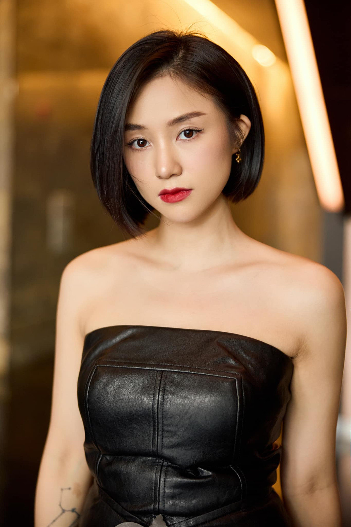 Trước khi thành đôi, Salim và Hải Long từng là bạn thân từ thời còn đi học. Nam thiếu gia tập đoàn may mặc từng cho biết, ngay từ khi lần đầu gặp Salim anh đã phải lòng cô.