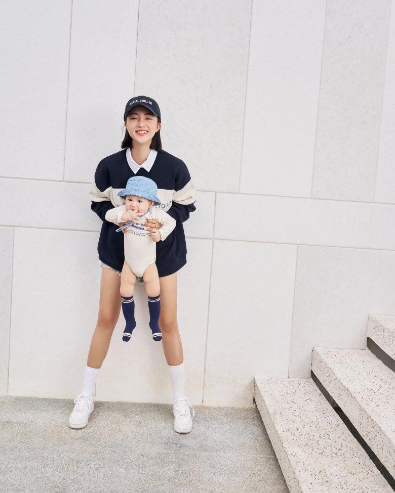 Salim cũng được khen ngợi nhờ nhan sắc ngày càng thăng hạng từ khi lấy chồng, sinh con.