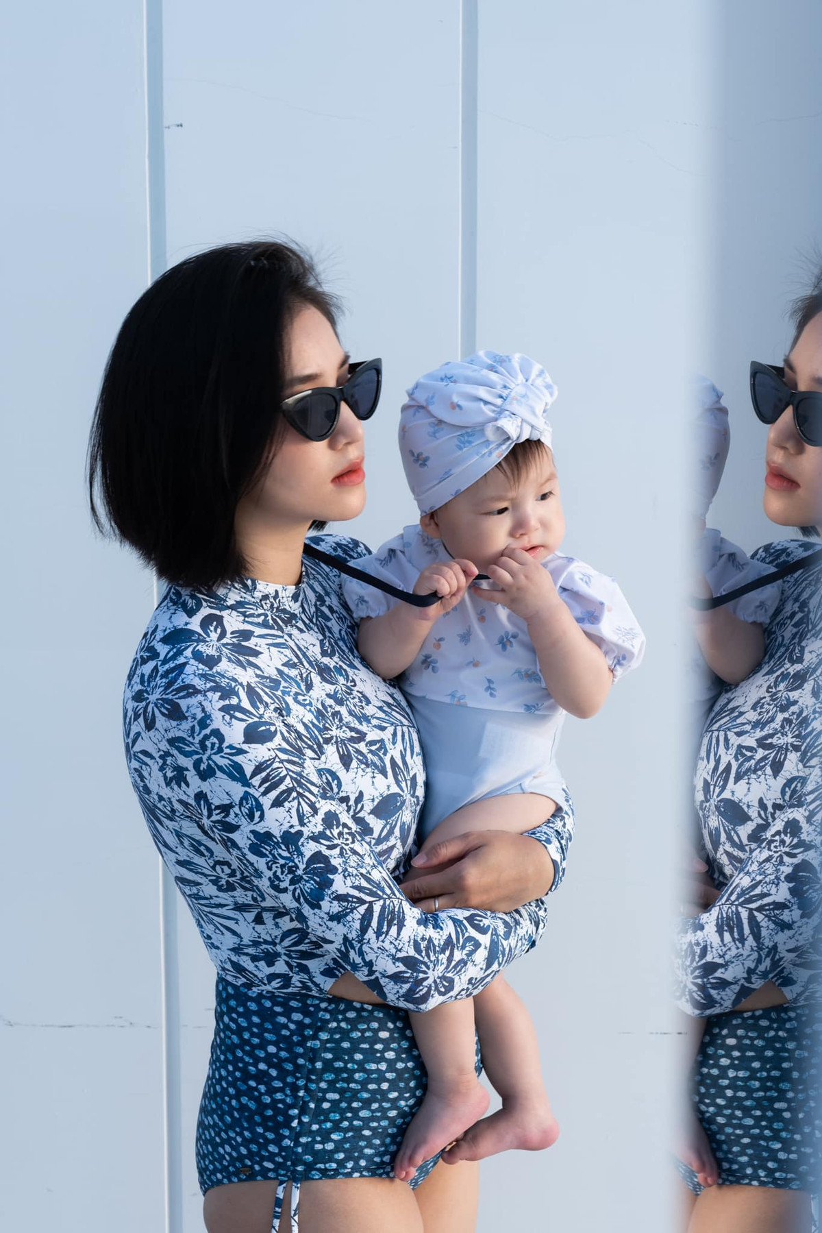 Từ khi có con, cuộc sống hôn nhân của hot girl đời đầu này càng được người hâm mộ chú ý nhiều hơn.