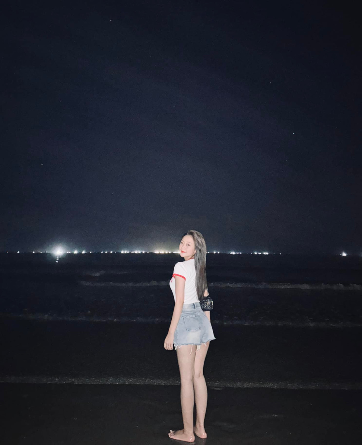 Đa số ý kiến cho rằng cô lấy lại dáng quá nhanh và không ít người vào xin bí quyết.