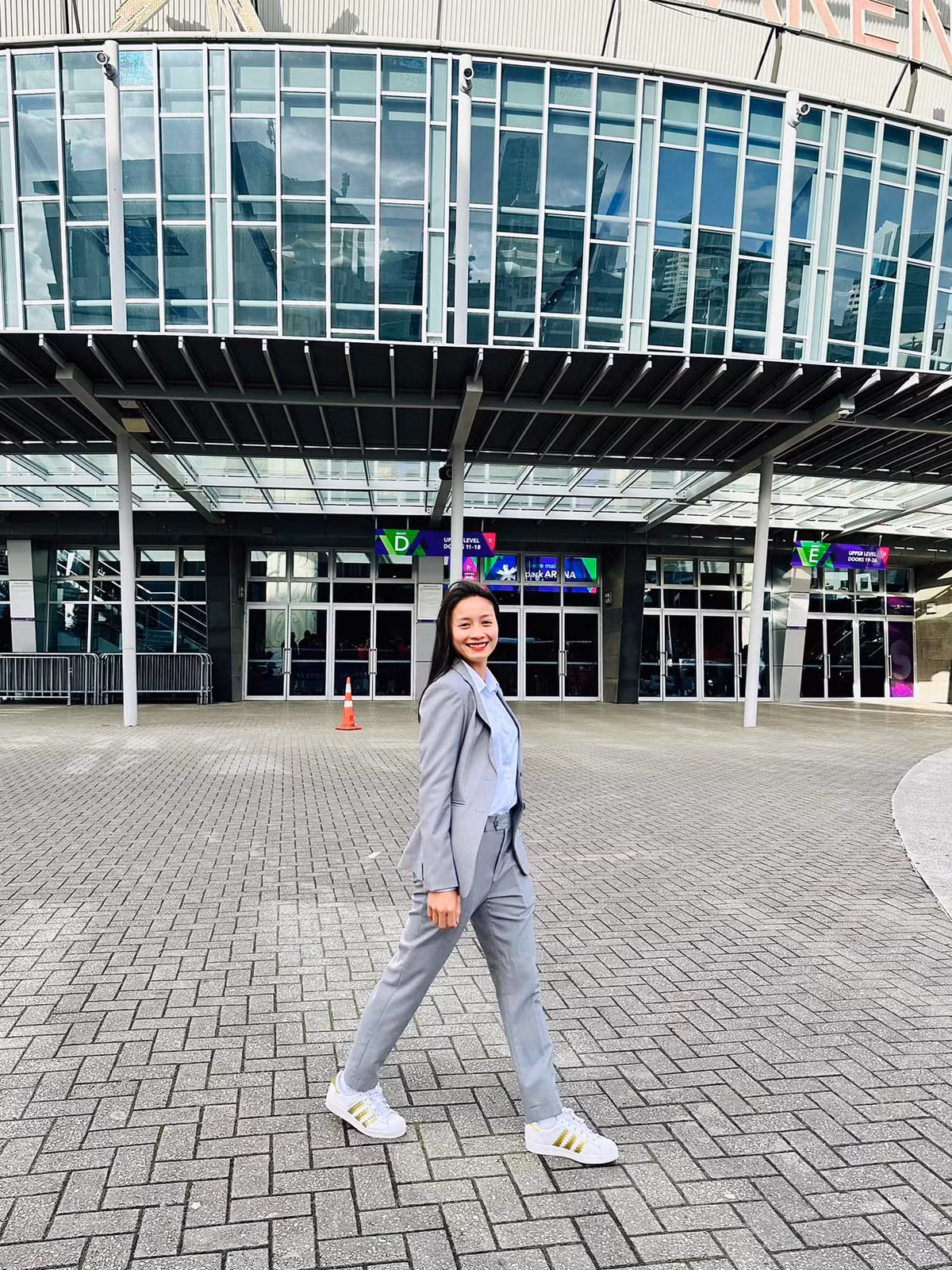 Nữ tuyển thủ sở hữu làn da trắng, nụ cười tỏa nắng và vẻ đẹp mộc mạc.