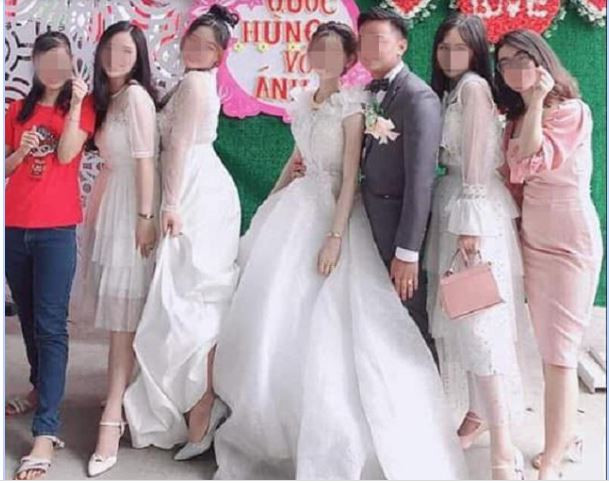 Có không ít người đẹp khiến bản thân thành tâm điểm "ném đá" vì lựa chọn trang phục "ngang ngửa" cô dâu khi đến tham dự tiệc. Ảnh: Internet