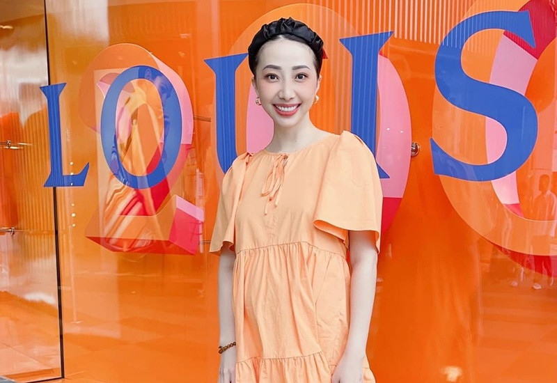 Sau kết hôn, 9X xinh đẹp cho biết hiện tại cuộc sống của cô không khác biệt mấy so với hồi yêu. Bởi cô và chồng đã có 5 năm tìm hiểu trước khi tiến tới đám cưới.