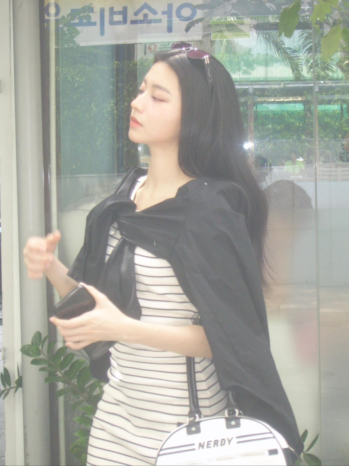 Thay vì đi theo con đường học tập như bạn bè, nàng hot girl quyết định lựa chọn kinh doanh từ khi còn trẻ.