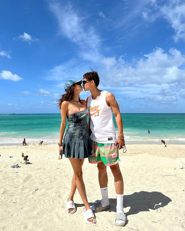 Cả hai thường xuyên đăng tải hình ảnh ngọt ngào, hạnh phúc trên MXH và nhận nhiều lời khen từ netizen bởi ngoại hình xứng đôi.