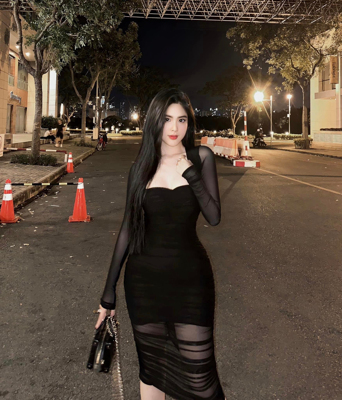 Có thể thấy, Nghi ngày càng trưởng thành trong phong cách và lối sống.