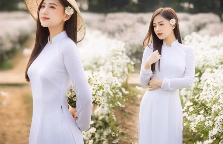 Ban gai tien ve Minh Vuong roi ban tin hoa than tien ty ty