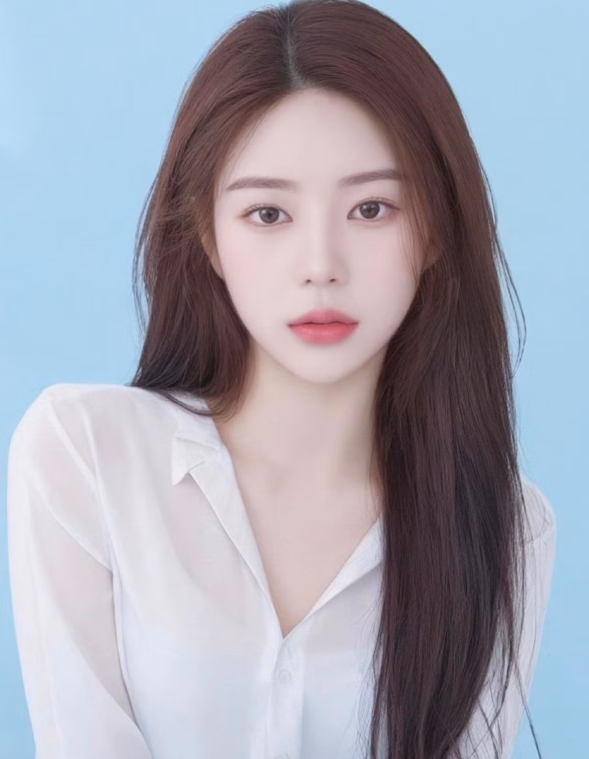 Chỉ mới hoạt động trên mạng xã hội không lâu nhưng gái xinh đã có gần 70 ngàn người theo dõi.