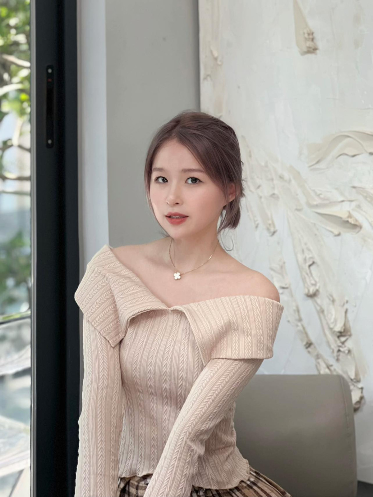 Điều khiến nhiều người ngưỡng mộ nhất chính là khả năng tự lập, cân bằng giữa kinh doanh và việc học rất đỉnh của rich kid 10x này.