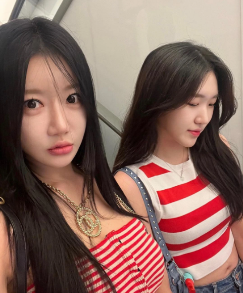 Không chỉ có nhan sắc trẻ trung, Sarah còn giữ được vóc dáng mảnh mai, săn chắc ở tuổi ngũ tuần.