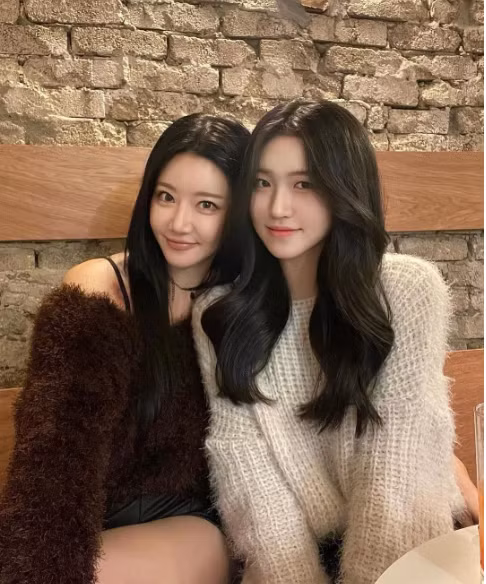 Bà mẹ một con tiết lộ cô thường xuyên tập nhảy, pilates và gym để đốt cháy mỡ thừa, giữ gìn vóc dáng gọn gàng.