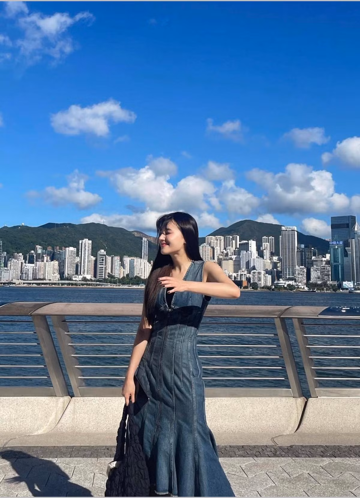 Nancy cho thấy sự "lột xác" rõ rệt về sắc vóc, cô trông thon thả hơn rất nhiều.