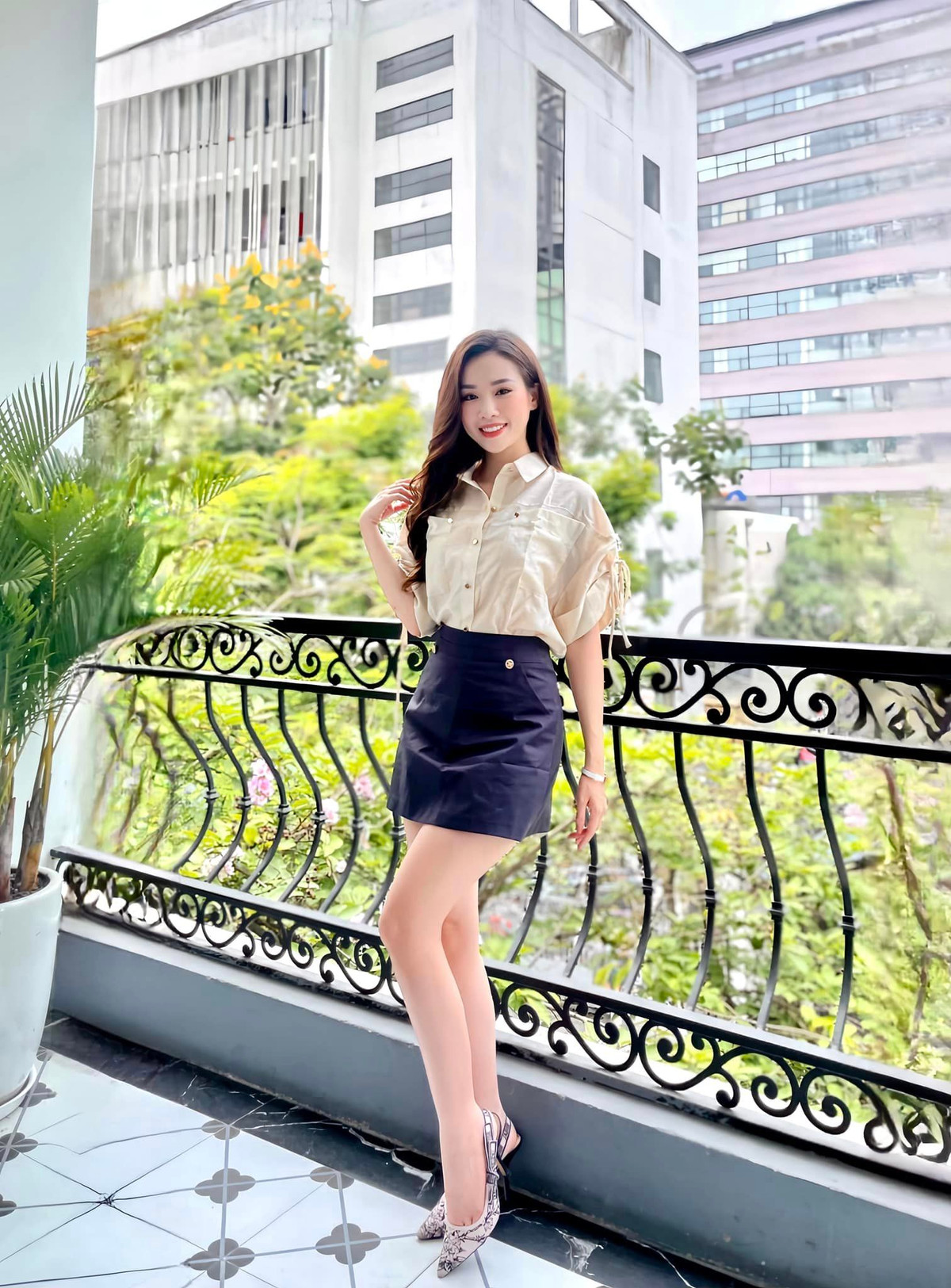 Trên Facebook và Instagram, Ngọc Mai thoải mái chia sẻ những khoảnh khắc gợi cảm, xinh đẹp thế này. Ảnh: FBNV