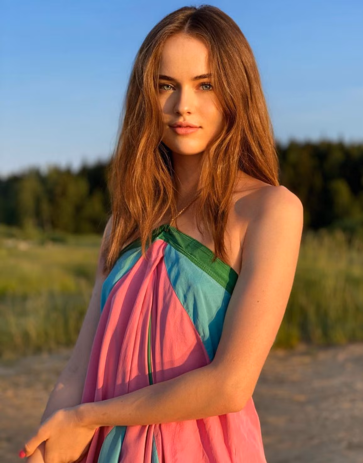 Về phía Kristina Pimenova, cô được truyền thông ưu ái gọi là "cô gái đẹp nhất thế kỷ 21".