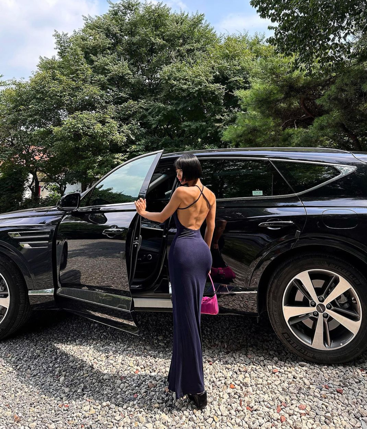 Không chỉ có body hấp dẫn, Khyunee còn sở hữu gương mặt vô cùng xinh đẹp.