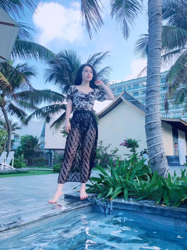 Nữ BTV đã có thâm niên gần 15 năm tại VTV. Cô nổi tiếng với những màn "đá xoáy" cực gắt mỗi lần lên sóng.