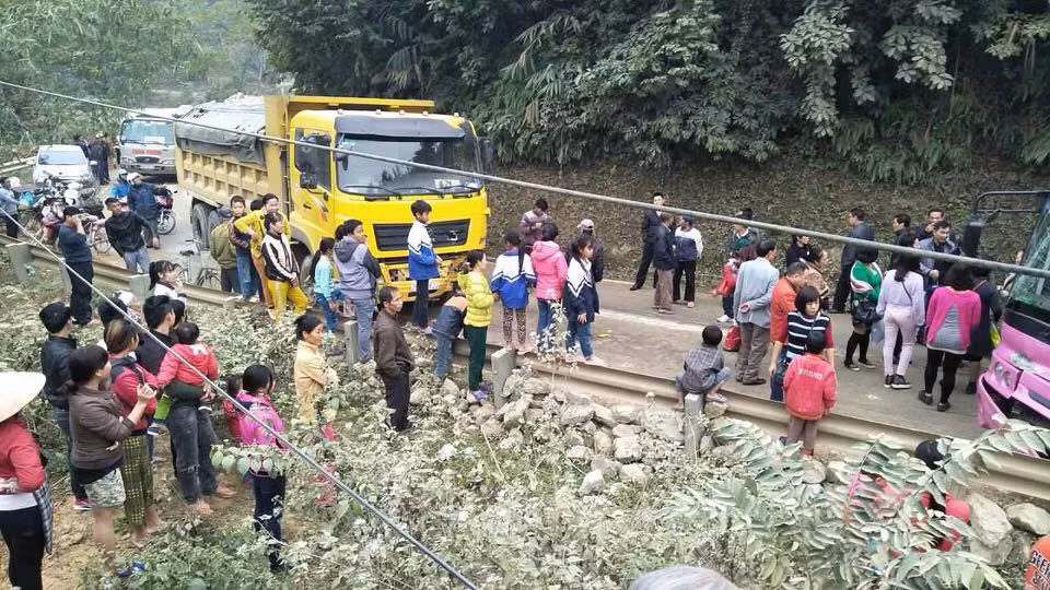 Hiện trường xảy ra vụ tai nạn giao thông.