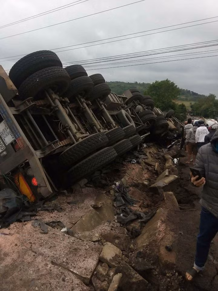 Hiện trường một vụ tai nạn giao thông.