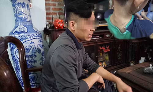 Người vợ đã làm đơn đề nghị không xử lý hình sự đối với chồng cũ bạo hành con trai 9 tuổi.