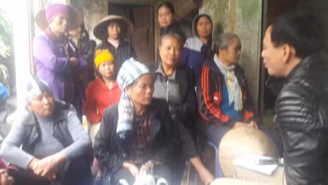 Nhiều người dân thôn Châu Mai (Xã Liên Châu) như ngồi trên đống lửa vì chủ "phường" đột nhiên lăn đùng đổ bệnh tâm thần.