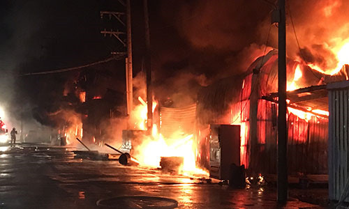 Vụ cháy kinh hoàng tại nhà máy ở TP Đào Viên. Nguồn ảnh: CNA.