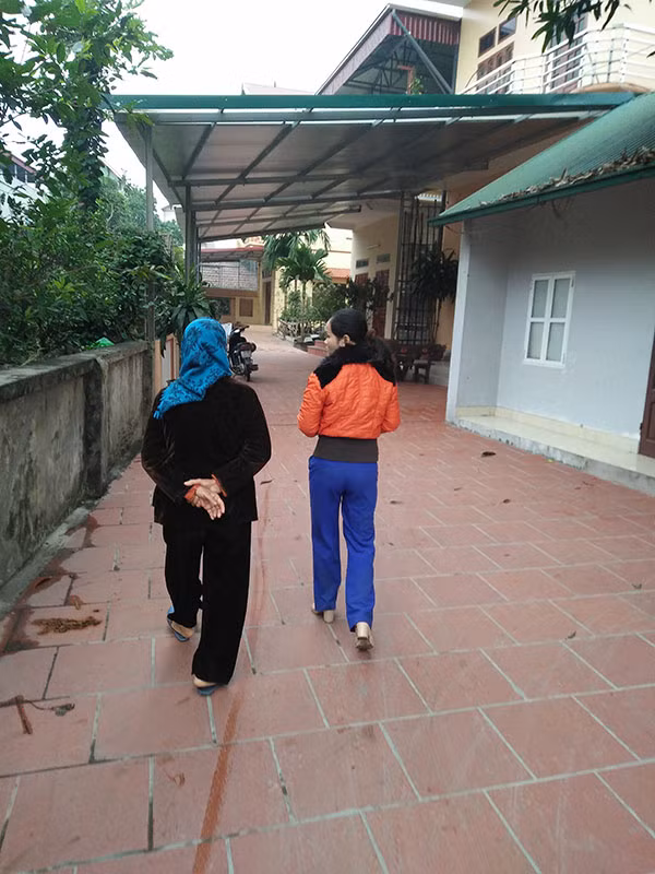 Người phụ nữ áo đó tìm đến nhà bà H. với mong muốn tìm được "Công chúa thuốc lào".