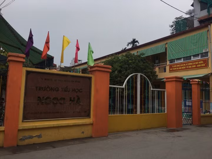 Trường Tiểu học Ngọc Hà, nơi cháu Khánh từng theo học.