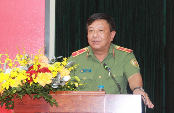 Bộ Công an điều động Thiếu tướng Đỗ Triệu Phong - Cục trưởng Cục Quản lý xuất, nhập cảnh đến nhận công tác và giữ chức vụ Cục trưởng Cục Truyền thông Công an nhân dân. Thiếu tướng Đỗ Triệu Phong (SN 1967, quê quán huyện Triệu Phong, tỉnh Quảng Trị) từng giữ các chức vụ: Phó Cục trưởng Cục An ninh tài chính, tiền tệ, đầu tư (Tổng Cục An ninh); Phó Cục trưởng Cục An ninh Kinh tế; Giám đốc Công an tỉnh Kiên Giang; Cục trưởng Cục Quản lý xuất, nhập cảnh.