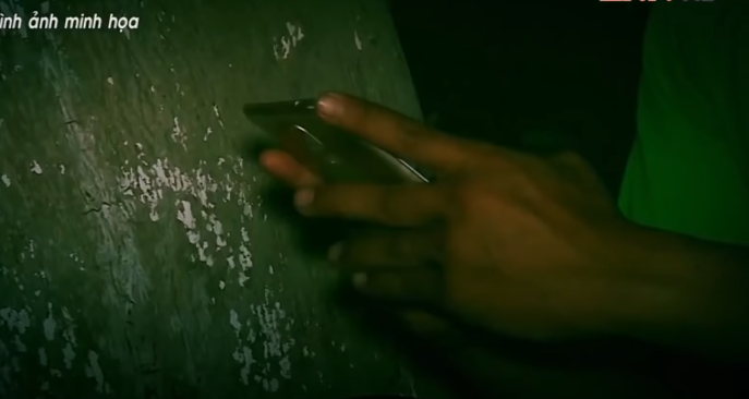 Gây án xong Vũ chạy về nhà vì còn hẹn làm mồi nhậu với anh trai cậu bé. Sau đó hắn đi mua sim rác nhắn tin tống tiền gia đình anh Dũng. Cơ quan Điều tra còn xác định được rằng sau đó Vũ đã đến nhà anh Dũng nắm tình hình và nhắn tin ngay tại nhà nạn nhân.