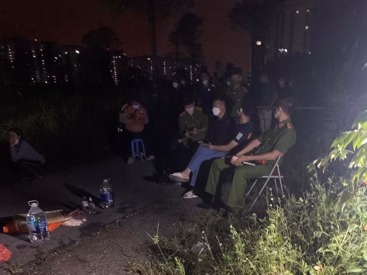  Phát hiện thi thể trong khu đô thị ở Hà Nội: Ngày 9/7, Công an huyện Thanh Oai cho biết, đơn vị đang điều tra, làm rõ vụ việc một nam giới tử vong nhiều ngày tại một khu đô thị trên địa bàn xã Cự Khê. Qua khám nghiệm và điều tra, công an xác định nạn nhân tử vong do sử dụng ma túy dẫn đến bị sốc thuốc. Theo đó, người này đã tử vong từ 6 ngày trước, chỉ đến khi thi thể phân hủy nặng mới được người dân phát hiện. 