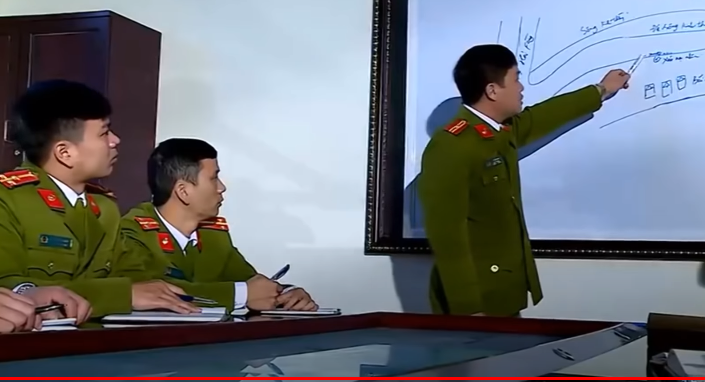 Lúc này, nhiều tổ công tác của Công an tỉnh Hải Dương đã được bố trí đón lõng khắp các tuyến đường trọng yếu. Phối hợp với Công an Hải Phòng, Quảng Ninh rà soát nhằm ngăn chặn đối tượng trốn ra nước ngoài. Đến tối 11/5/2018, biết mình đã bại lộ, chẳng thể trốn chạy, Tuân bắt xe về Hải Phòng rồi gọi điện cho Công an Hải Dương xin được ra đầu thú, kết thúc hành trình trốn chạy của mình.