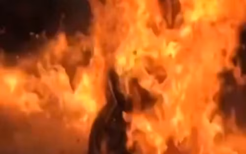 “Day song” canh nguoi phu nu dot xe tay ga, phat ngon bua bai-Hinh-2