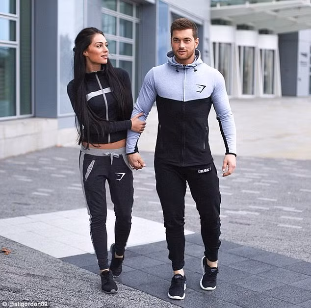 Lydia và Ali khoe cơ bắp ấn tượng mà nhiều người mơ ước.