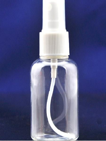 Chỉ nên cho mượn mỹ phẩm ở dạng bơm xịt, hạn chế tình trạng nhiễm khuẩn.