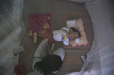 Trong khi đó người dân Việt Nam bị ảnh hưởng thì chưa nhận được bất cứ gì từ Mỹ, hay từ những nhà sản xuất loại vũ khí hóa học chết người này.