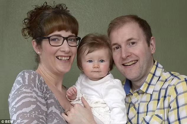 Phoi thai vùa hình thành, cha mẹ dã có thẻ quan sát-Hinh-2