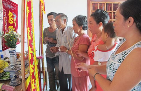 Nan nhan chet, cong an Phu Yen voi mai tang: Su that the nao?