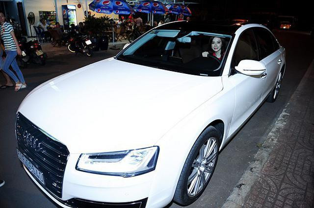 Chua cham moc 25 tuoi, 4 my nhan nay da so huu co ngoi do so-Hinh-14