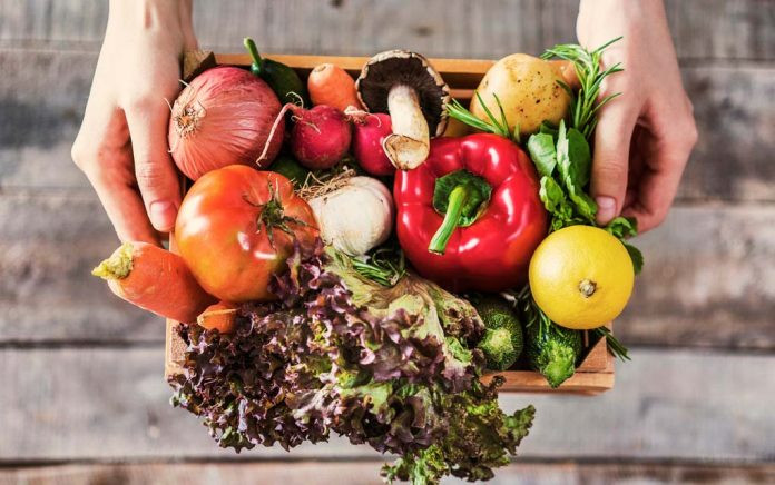 Cuối cùng, ăn chay giúp bạn duy trì một cơ thể khỏe mạnh. Một chế độ ăn nhiều rau xanh tốt cho tim, phổi, dạ dày và sức khỏe tổng thể. Ảnh: naturallysavvy.