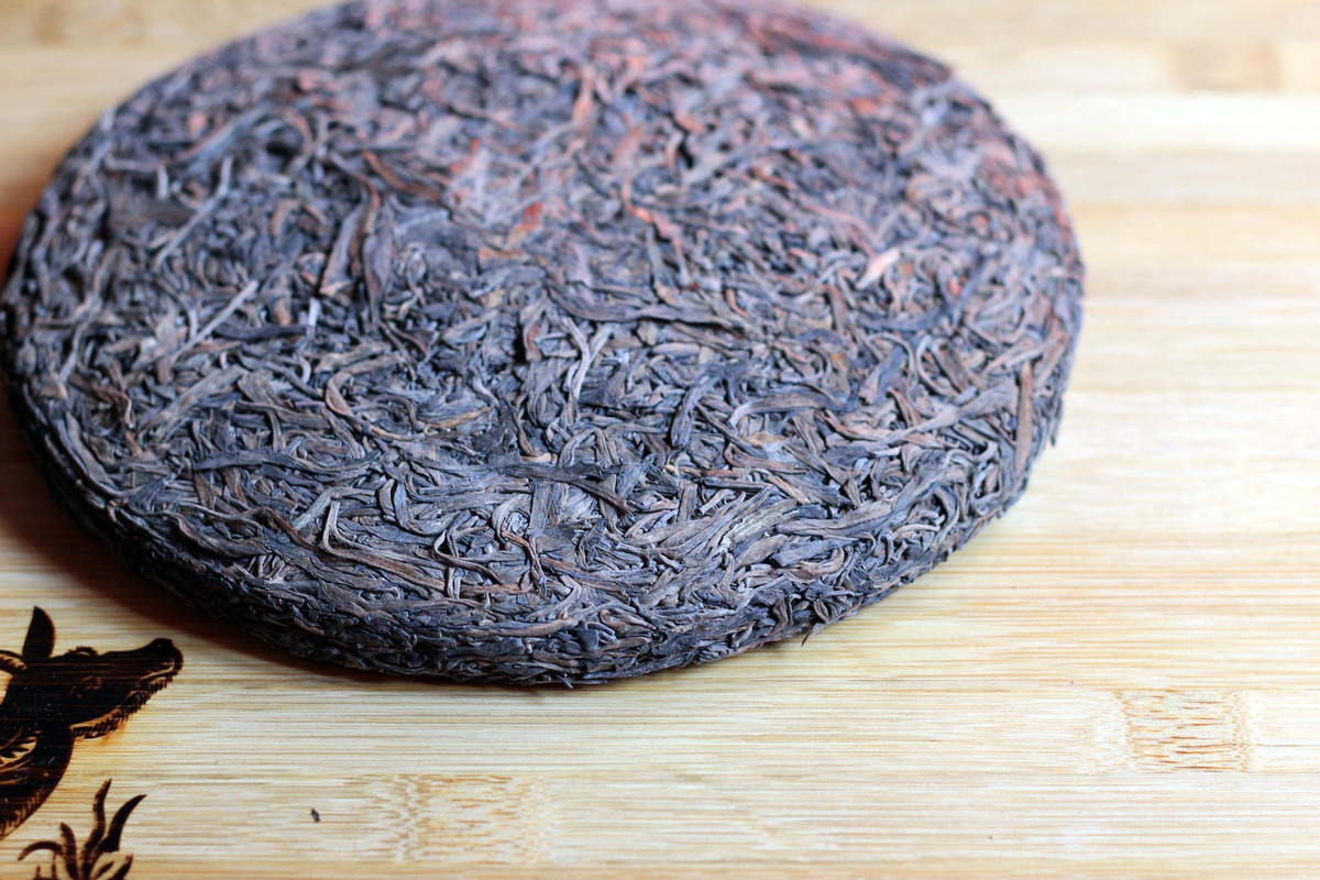 Trà Phổ Nhĩ còn có nhiều tên gọi khác như Trà Kim Qua Cống, Nhân Đầu Cống, thế nhưng phổ biến hơn là cái tên Phổ Nhĩ. Ảnh: traviet.