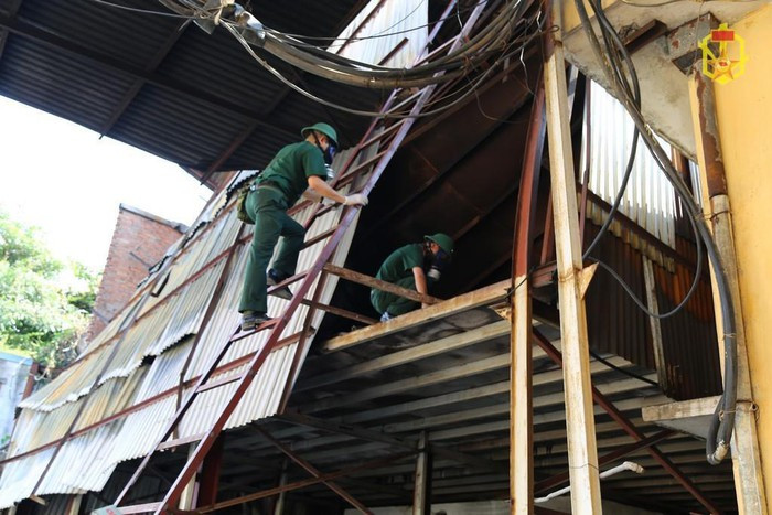 Bộ tư lệnh Hóa học sẽ xây dựng phương án thu gom xử lý các vật tư, hóa chất, tiêu độc ở khu vực bị cháy của Nhà máy Rạng Đông.